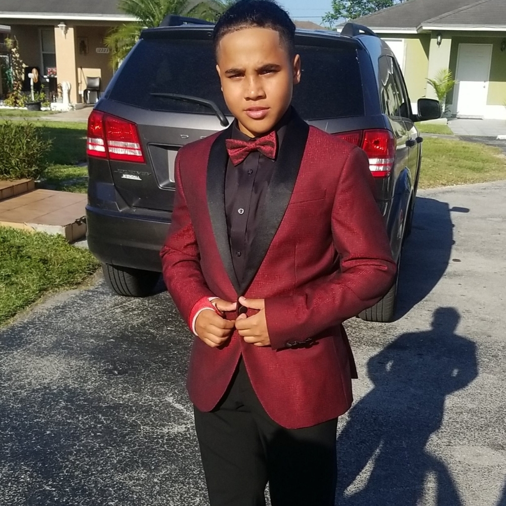 Teen J Ferrar Suit with tie